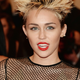 Illustration for article titled Edgy Miley Cyrus Wanted to Find a ‘Weird’ ‘Tranny Bar’ in Germany